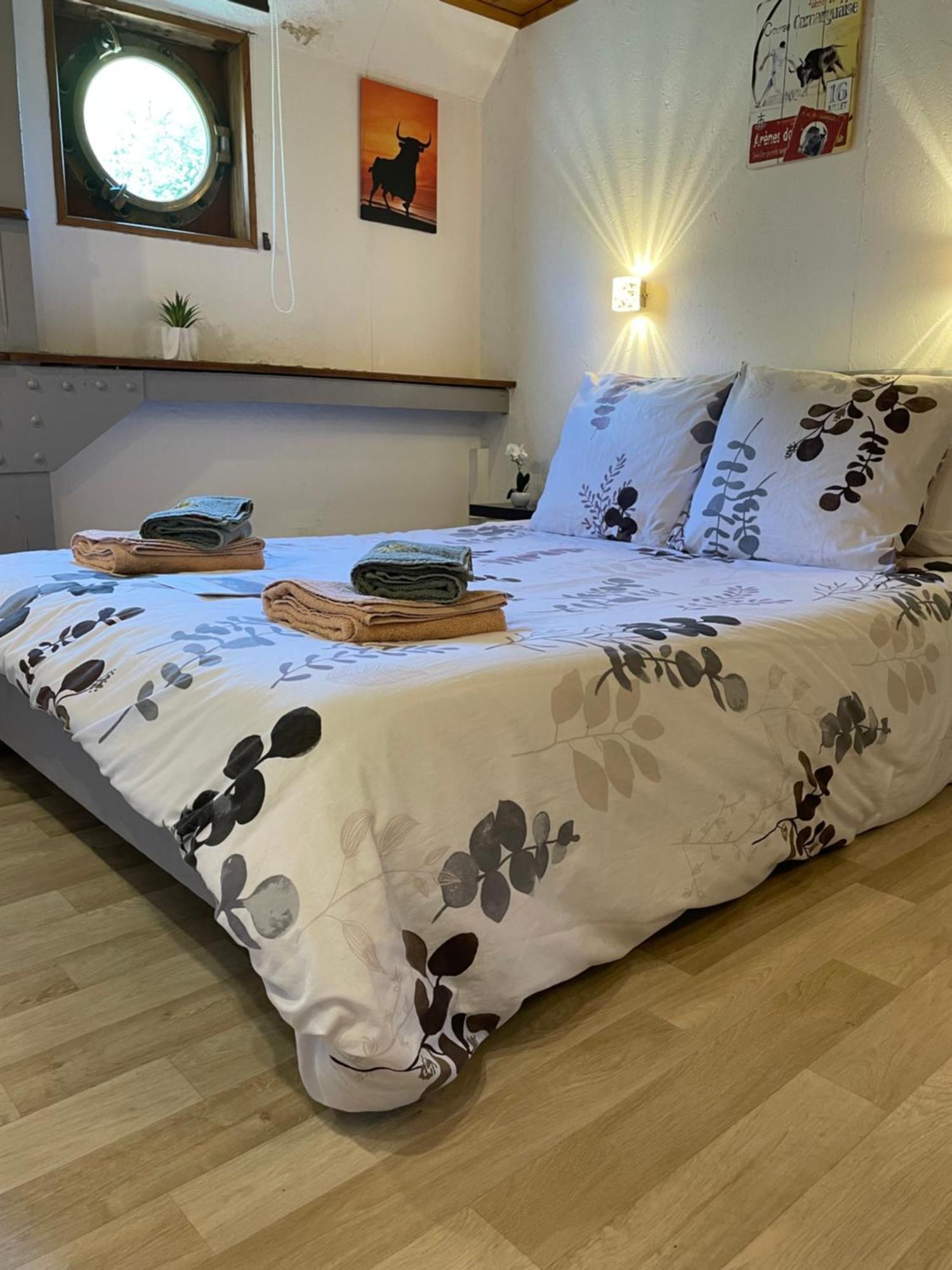 آرْلْ Peniche Le Pescalune - Chambre D'Hotes المظهر الخارجي الصورة